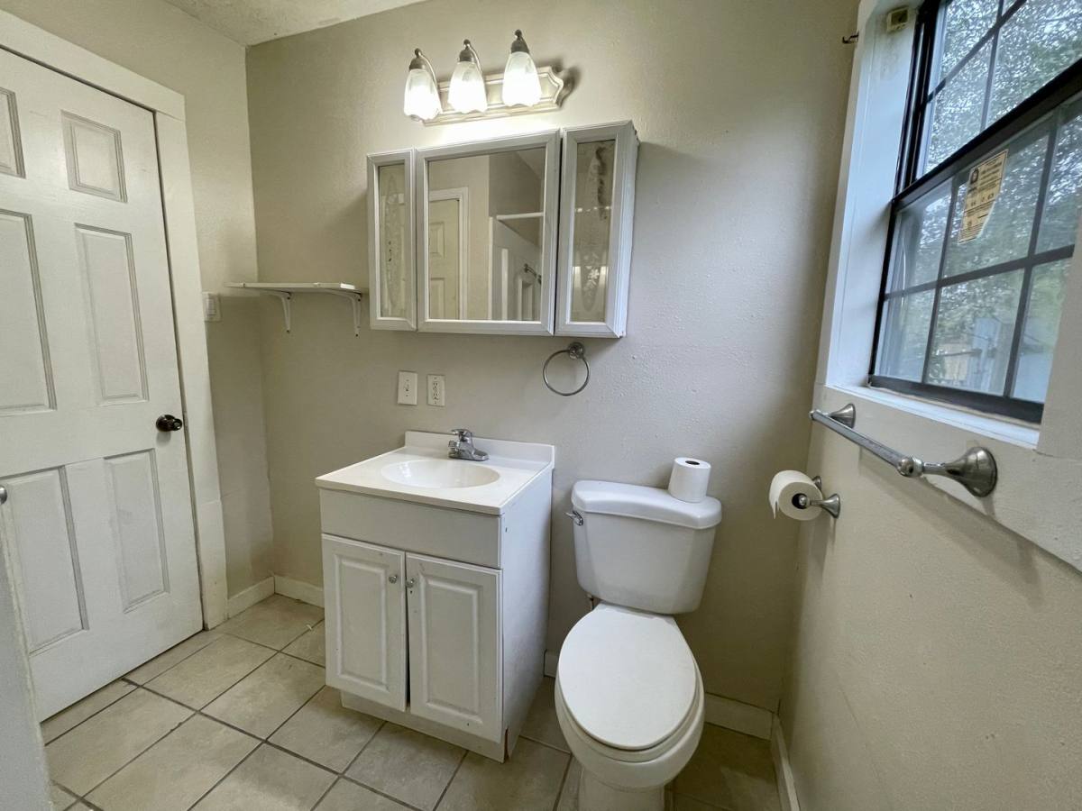 House for rent at 2450 S 8th St, Beaumont, TX 77701