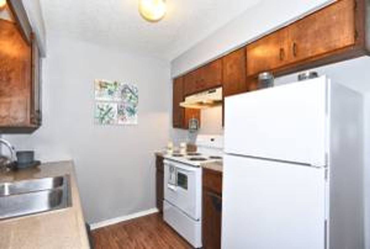 Apartment for rent at 827 S York St, Muskogee, OK 74403