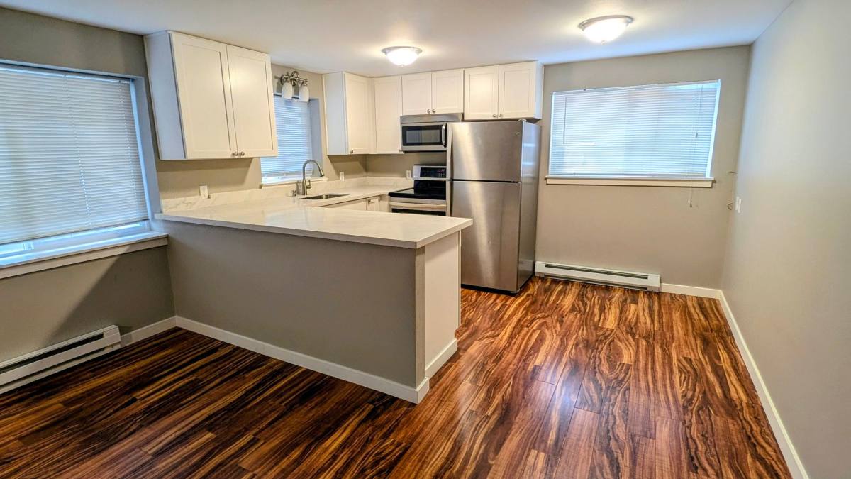Townhouse for rent at 13727 35th Ave NE, Seattle, WA 98125