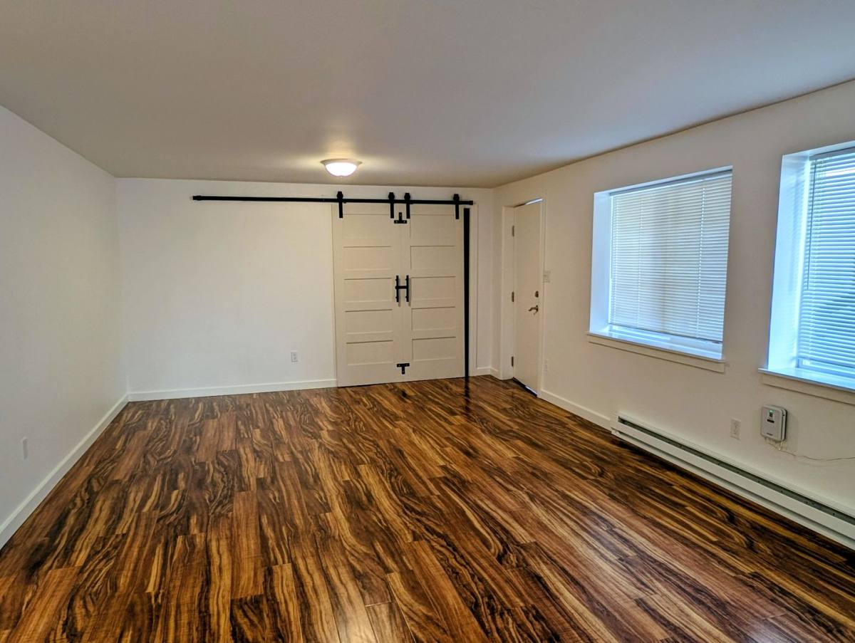 Townhouse for rent at 13727 35th Ave NE, Seattle, WA 98125