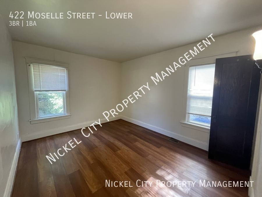 Apartment for rent at 422 Moselle St, Buffalo, NY 14215
