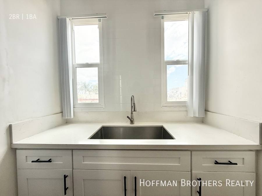 Townhouse for rent at 1801 N Kingsley Dr #208, Los Angeles, CA 90027