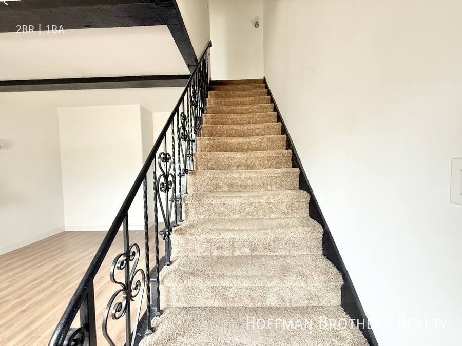 Townhouse for rent at 1801 N Kingsley Dr #208, Los Angeles, CA 90027