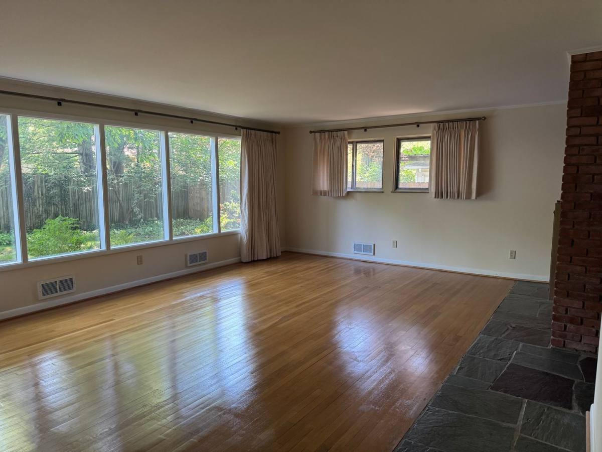 House for rent at 3134 Herrick Rd, Columbus, OH 43221
