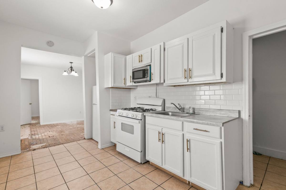 Apartment for rent at 5422 S 23rd St, Omaha, NE 68107