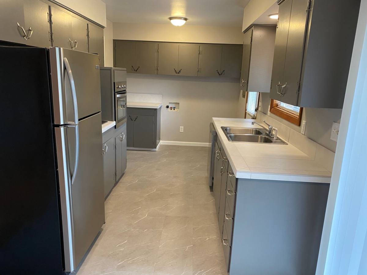 Apartment for rent at 115 N Garrison Rd, Vancouver, WA 98664