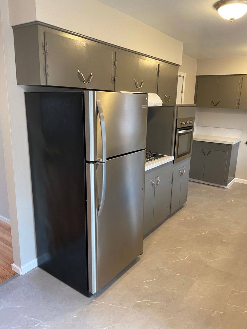 Apartment for rent at 115 N Garrison Rd, Vancouver, WA 98664