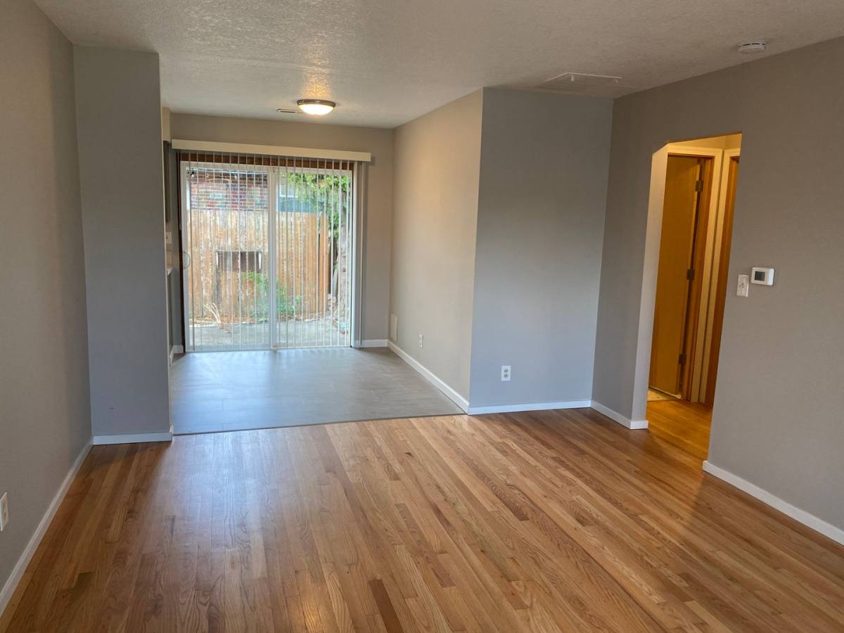 Apartment for rent at 115 N Garrison Rd, Vancouver, WA 98664