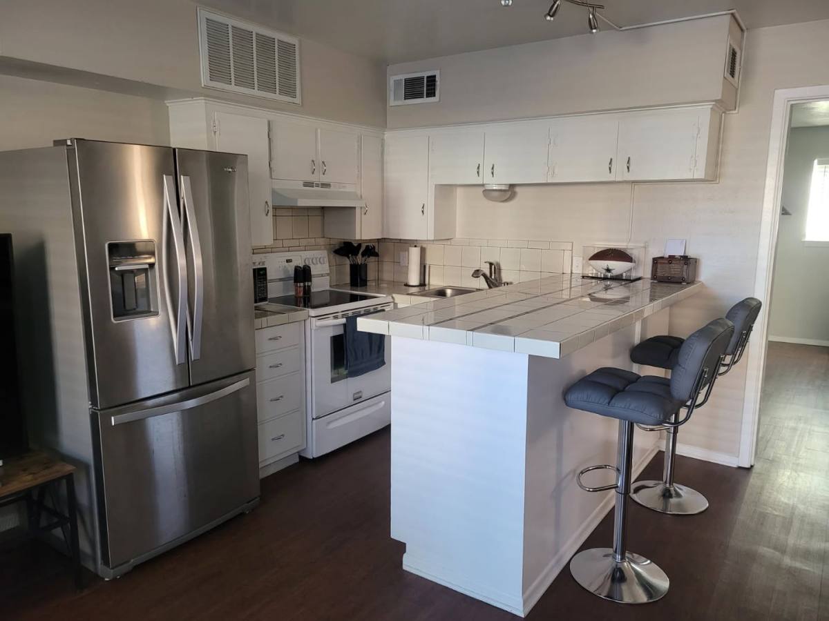 Apartment for rent at 308 Smith St, Grapevine, TX 76051