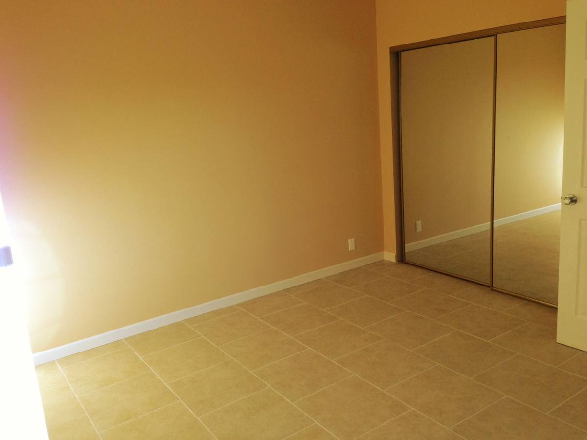 Apartment for rent at 3412-3414 W Victory Blvd, Burbank, CA 91505