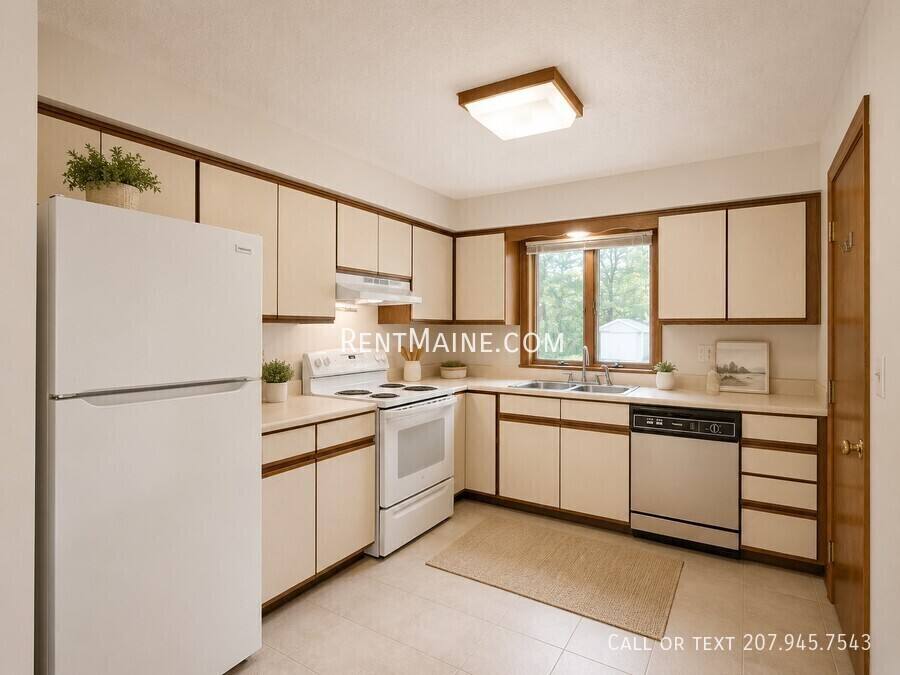 Apartment for rent at 5 Hartley St #1, Lewiston, ME 04240