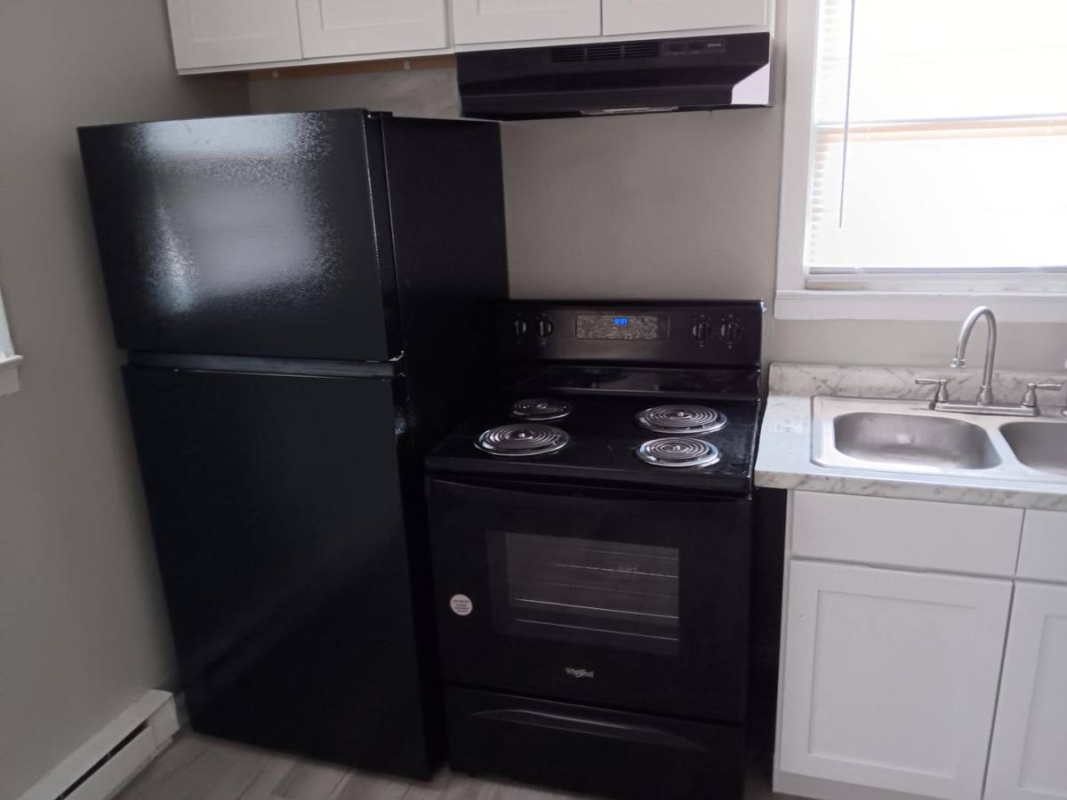 Apartment for rent at 110 Brown St, Thomasville, NC 27360