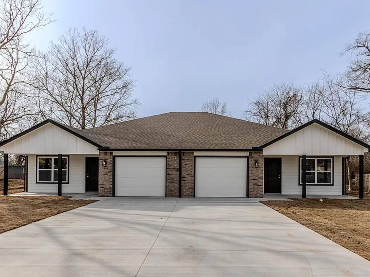 House for rent at 208 S Edith, Pryor, OK 74361