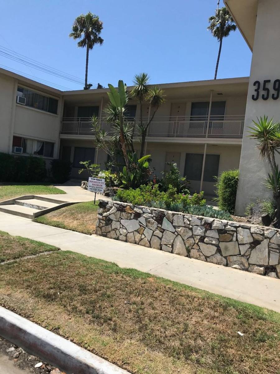 Apartment for rent at 3575 -3585-3595 S Sepulveda, Los Angeles, CA 90034