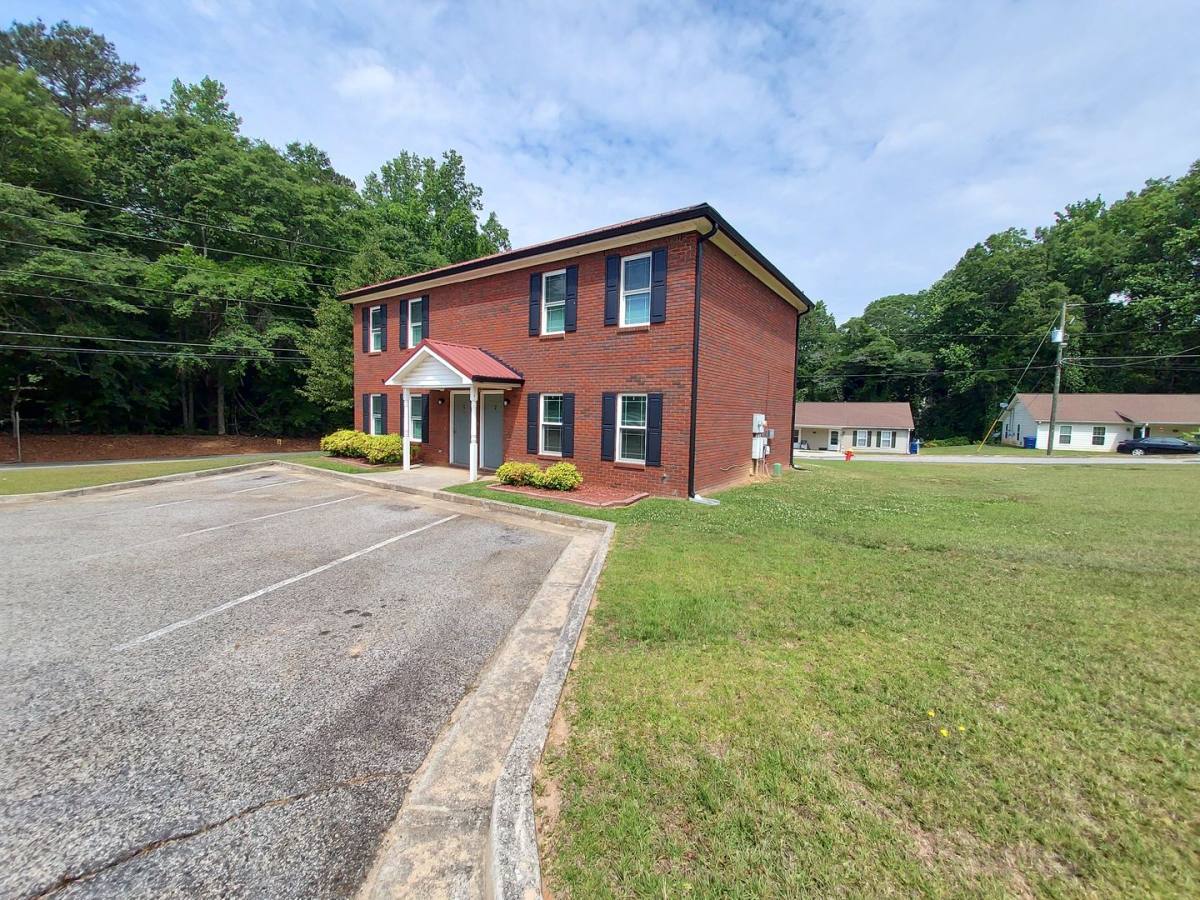 Apartment for rent at 160 Second St, Winder, GA 30680