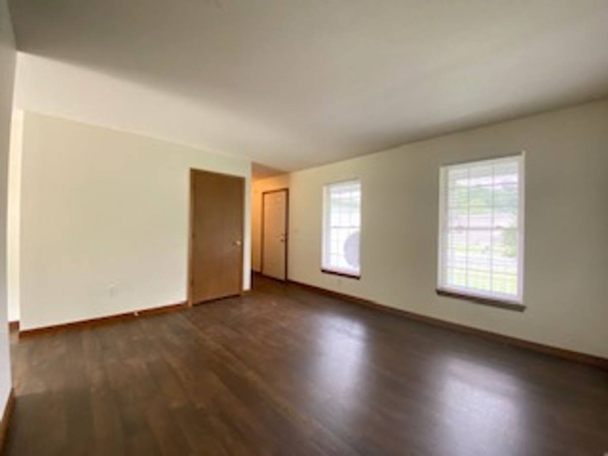 House for rent at 819 Colonial Manor, Goshen, IN 46526