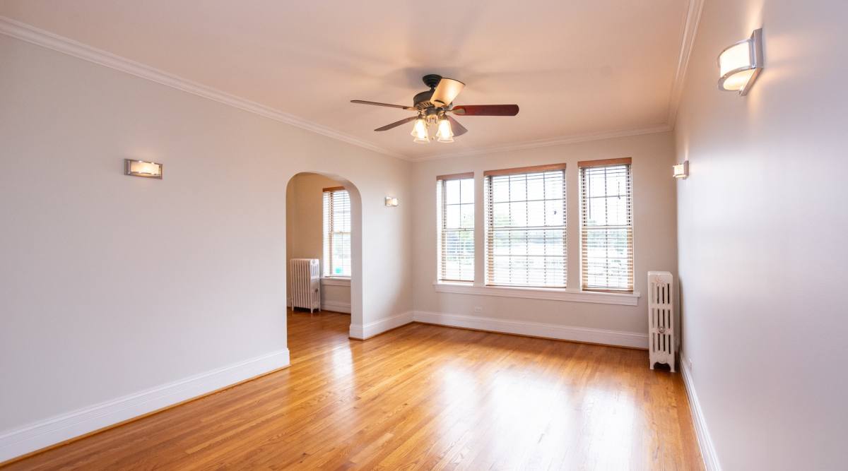Apartment for rent at 612 Harrison, Oak Park, IL 60304