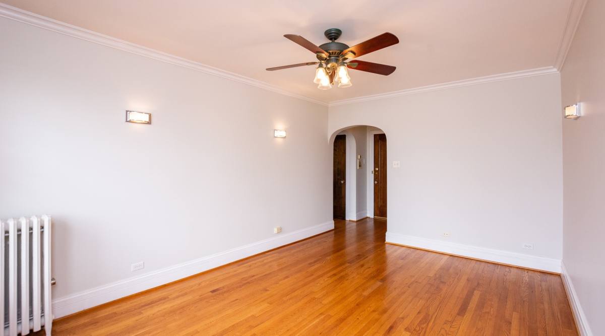Apartment for rent at 612 Harrison, Oak Park, IL 60304