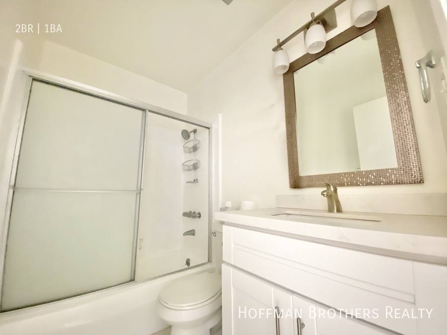 Apartment for rent at 3637 Keystone Ave #16, Los Angeles, CA 90034