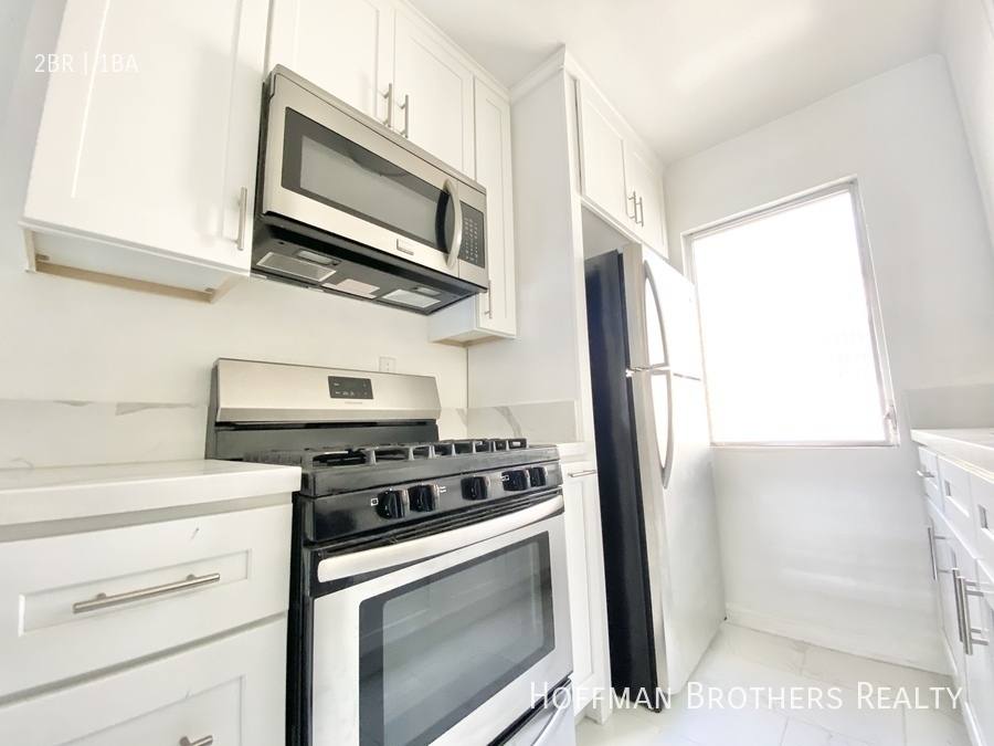 Apartment for rent at 3637 Keystone Ave #16, Los Angeles, CA 90034
