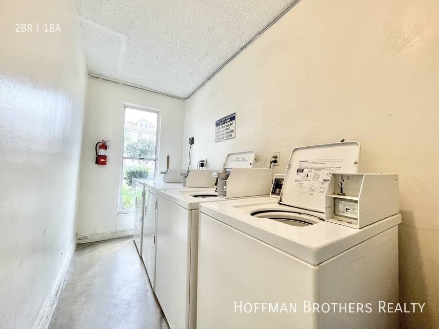 Apartment for rent at 3637 Keystone Ave #16, Los Angeles, CA 90034
