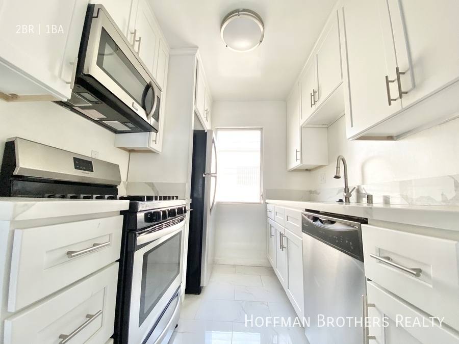 Apartment for rent at 3637 Keystone Ave #16, Los Angeles, CA 90034