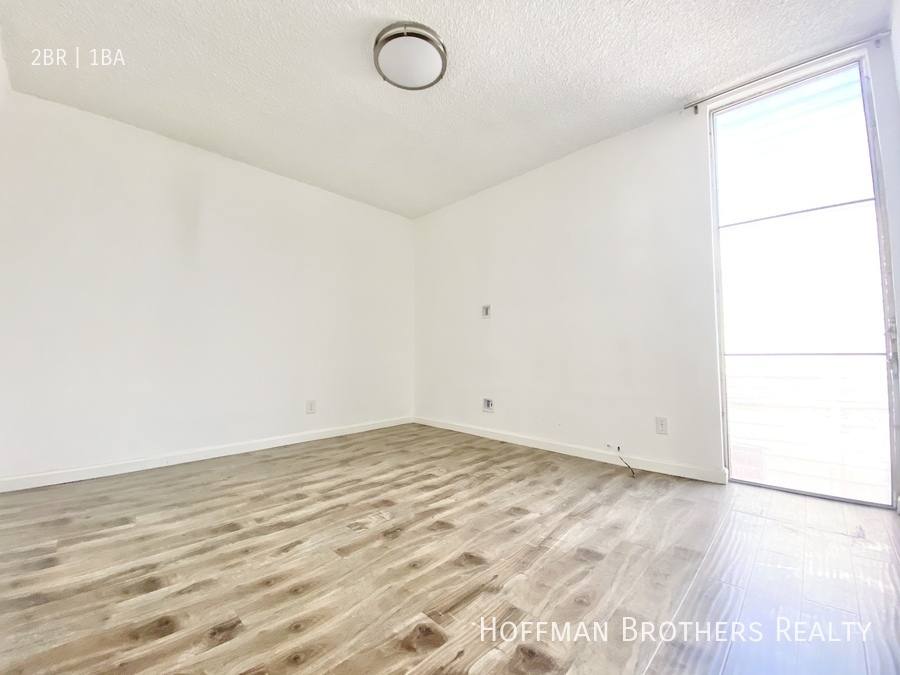 Apartment for rent at 3637 Keystone Ave #16, Los Angeles, CA 90034