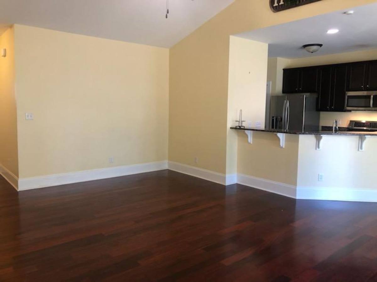 House for rent at 142 Candlewood Dr, Hampstead, NC 28443