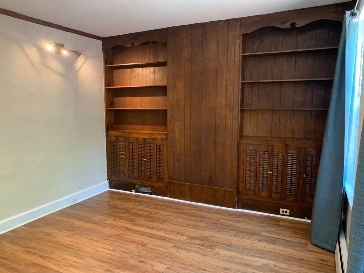 Townhouse for rent at 1110 Read St, Wilmington, DE 19805