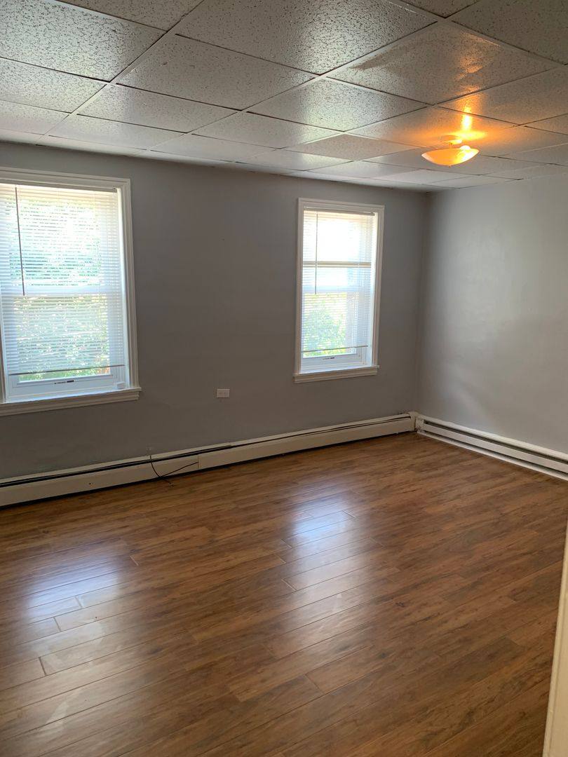 Townhouse for rent at 1110 Read St, Wilmington, DE 19805