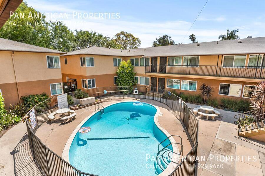 Apartment for rent at 5601 23rd St #4, Long Beach, CA 90815