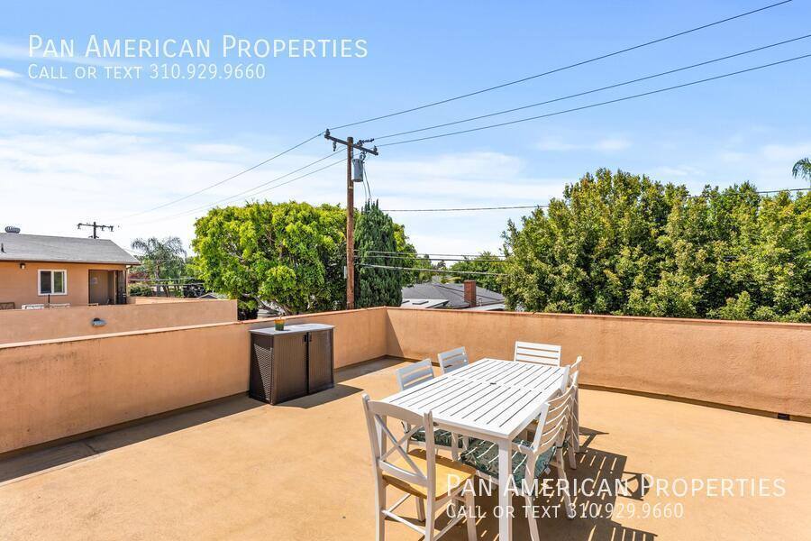 Apartment for rent at 5601 23rd St #4, Long Beach, CA 90815