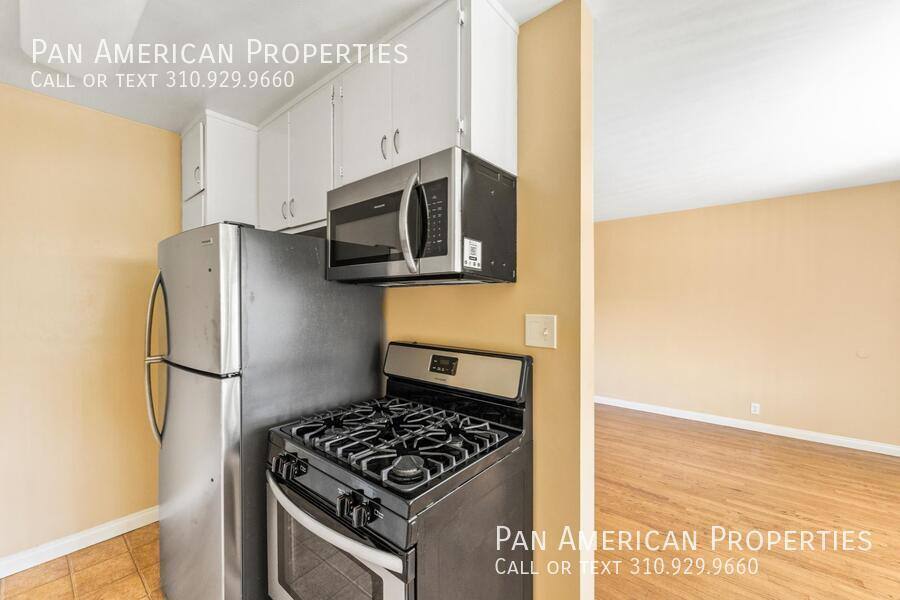 Apartment for rent at 5601 23rd St #4, Long Beach, CA 90815