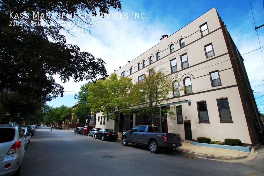 Apartment for rent at 2103 N Seminary Ave #16, Chicago, IL 60614