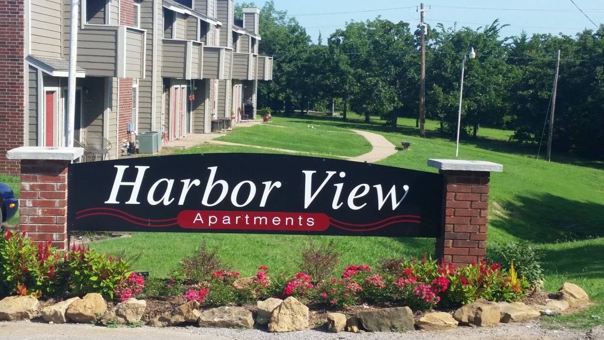 Apartment for rent at 100 E Cedar Creek Dr, Cleveland, OK 74020