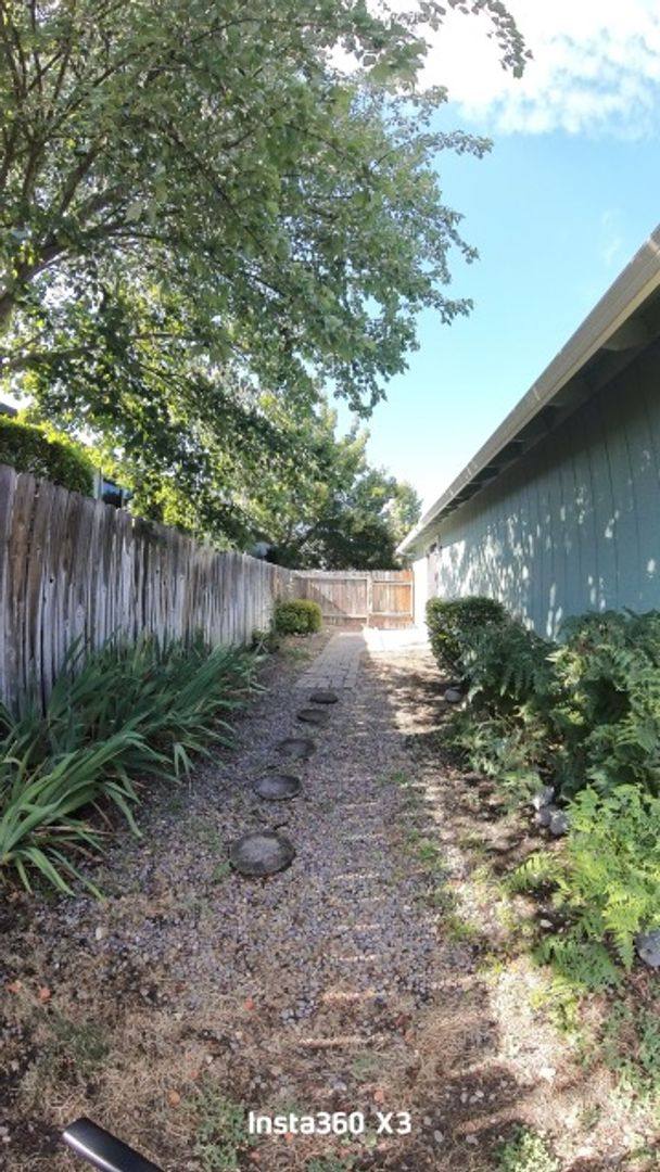 Townhouse for rent at 1546 & 1548 Skyhawk Ridge, Medford, OR 97504