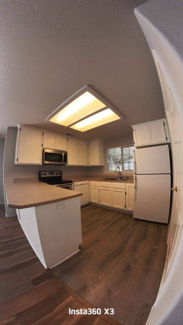 Townhouse for rent at 1546 & 1548 Skyhawk Ridge, Medford, OR 97504
