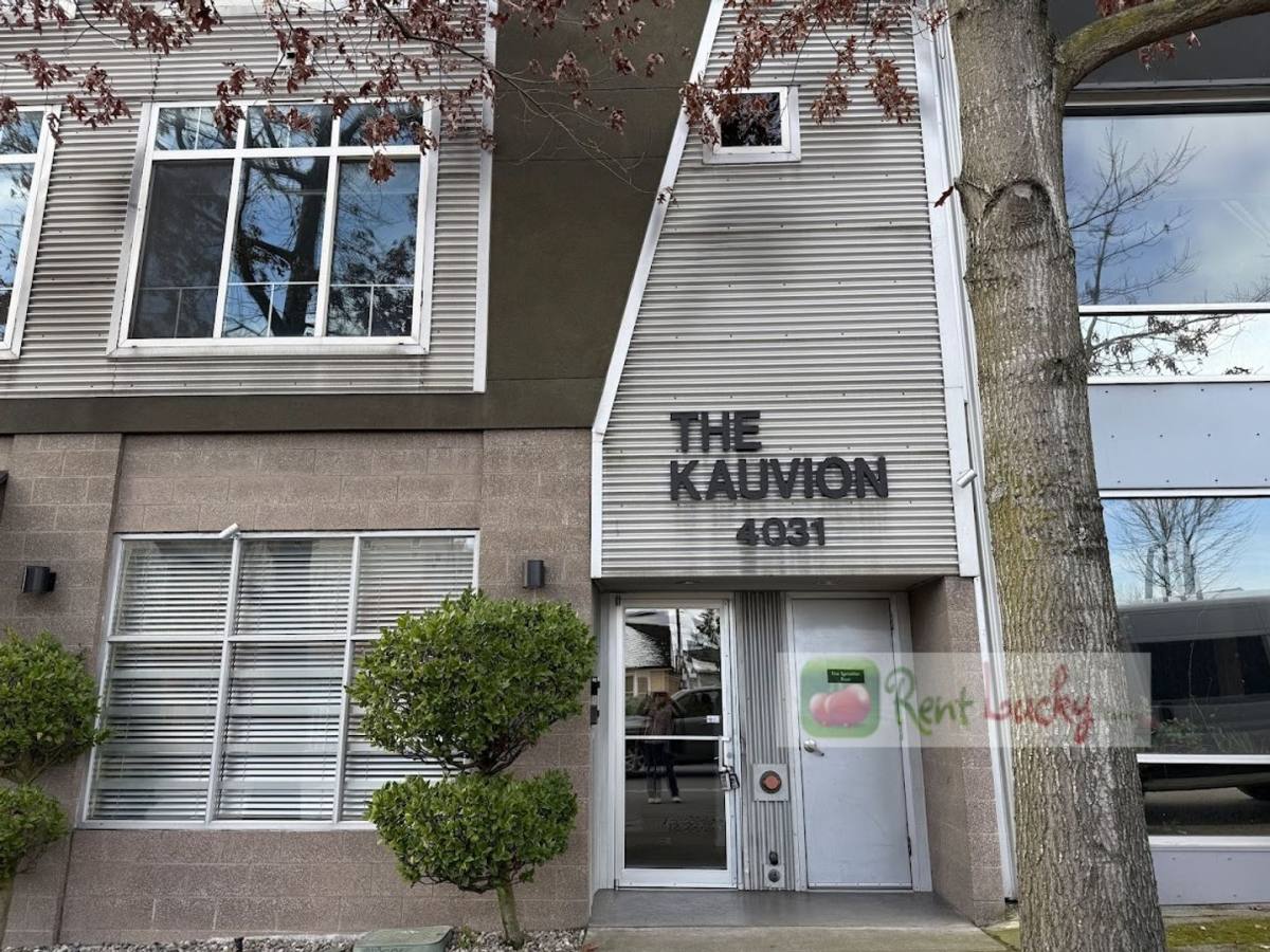 Condo for rent at 4031 Aurora Ave N #301, Seattle, WA 98103