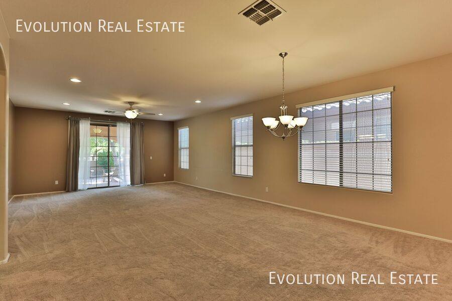 House for rent at 3067 E Palmdale Lane, Gilbert, AZ 85298