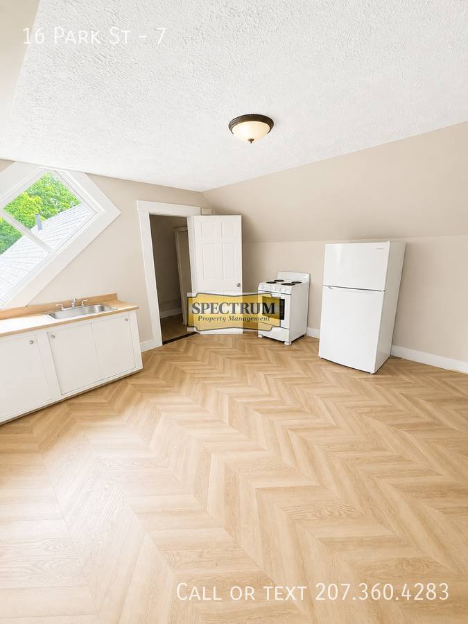 Apartment for rent at 16 Park St #7, Waterville, ME 04901