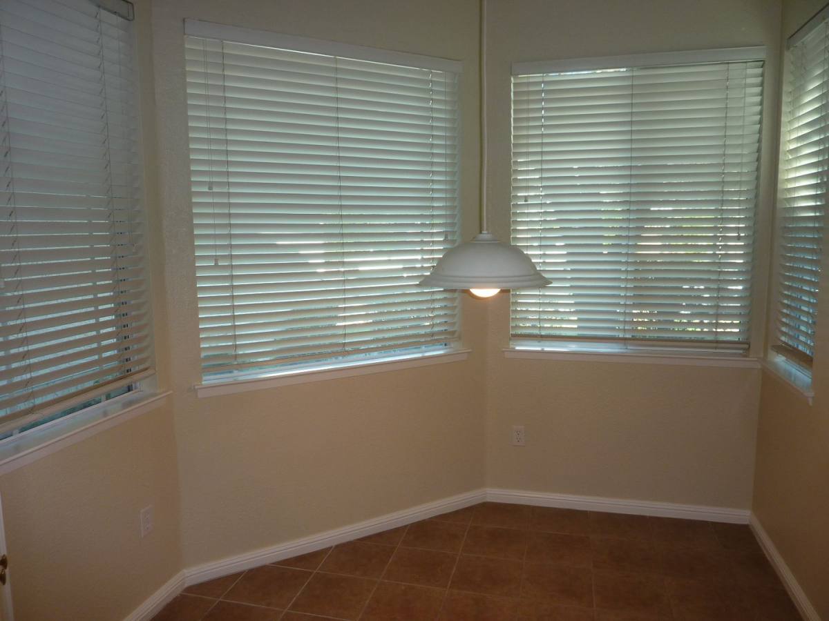 House for rent at 140 Oxburough Dr, Folsom, CA 95630