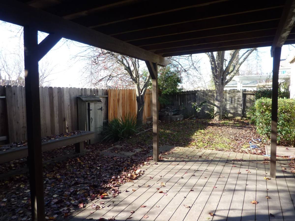 House for rent at 140 Oxburough Dr, Folsom, CA 95630