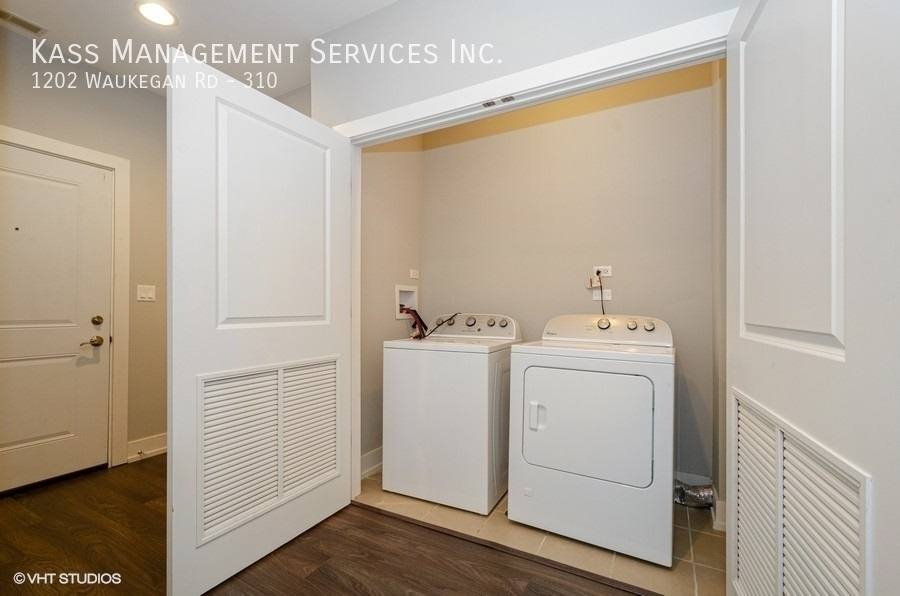 Apartment for rent at 1202 Waukegan Rd #310, Glenview, IL 60025
