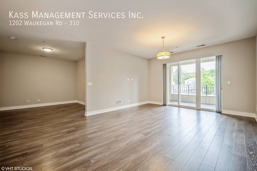 Apartment for rent at 1202 Waukegan Rd #310, Glenview, IL 60025