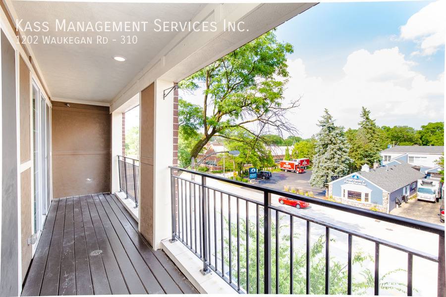 Apartment for rent at 1202 Waukegan Rd #310, Glenview, IL 60025