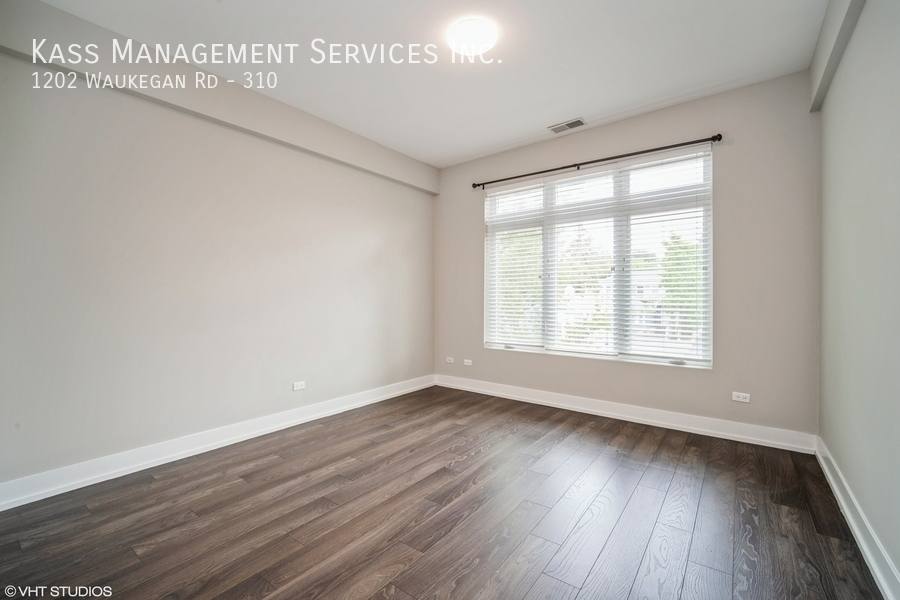 Apartment for rent at 1202 Waukegan Rd #310, Glenview, IL 60025