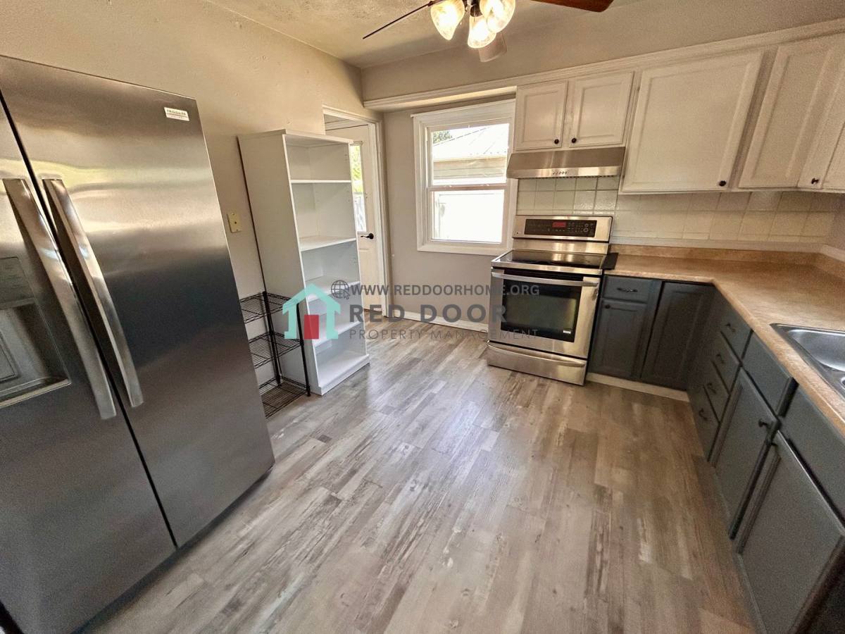 House for rent at 424 30th St S, Great Falls, MT 59405