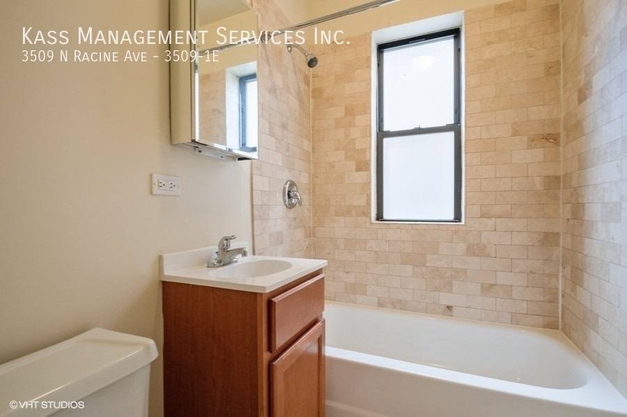 Apartment for rent at 3509 N Racine Ave #1E, Chicago, IL 60657