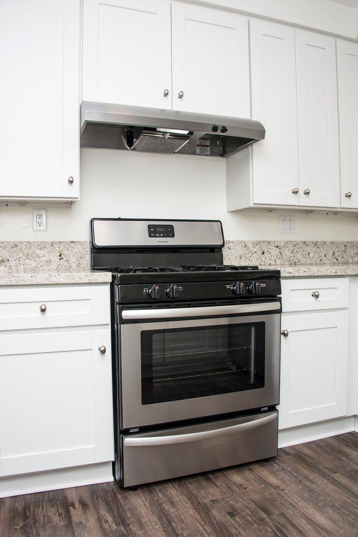 Apartment for rent at 942 N Louise St, Glendale, CA 91207