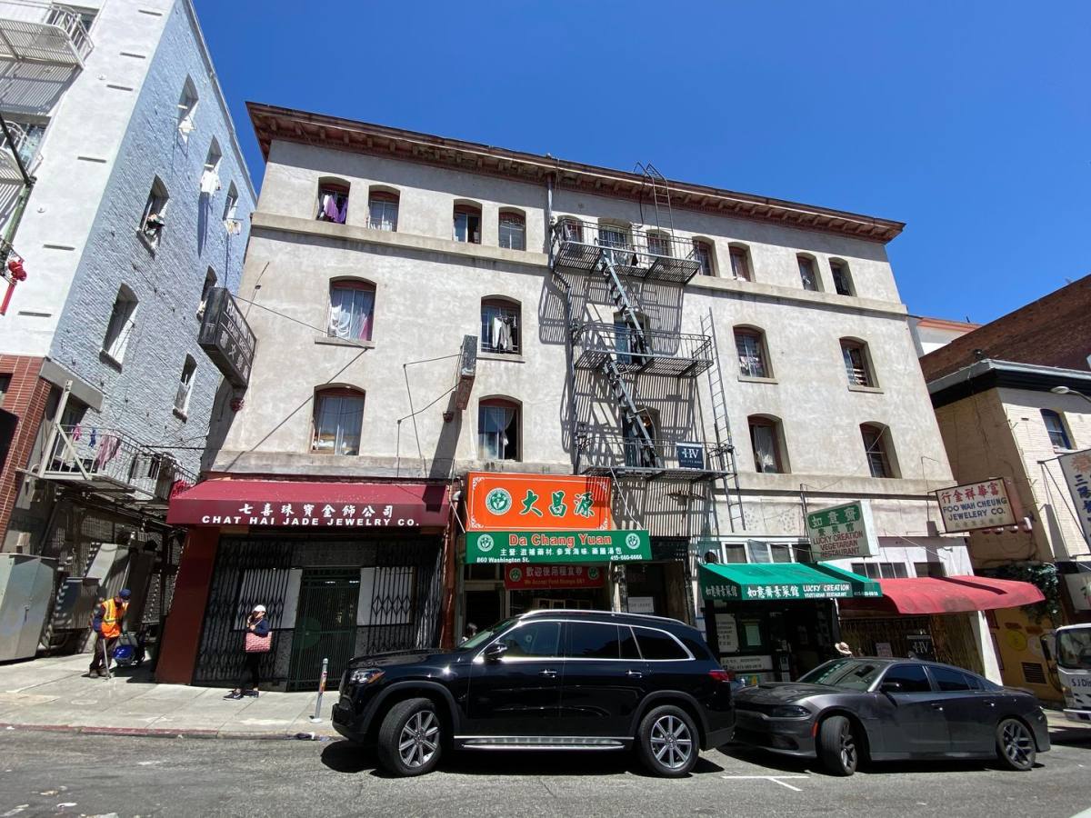 Apartment for rent at 858 Washington St #77, San Francisco, CA 94108